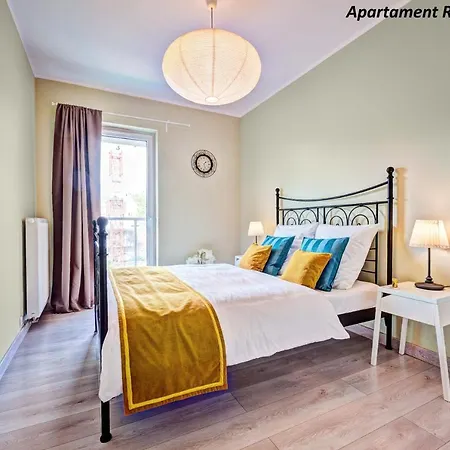 Apartment Homely Place Koziolki - Stary Rynek - Parking